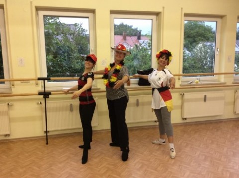 Dancing School Tosca unterstützt „die Mannschaft“